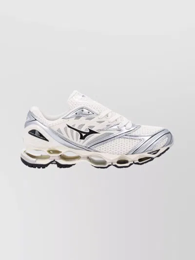 Mizuno Urban Performance Running Inspired Sneakers In White