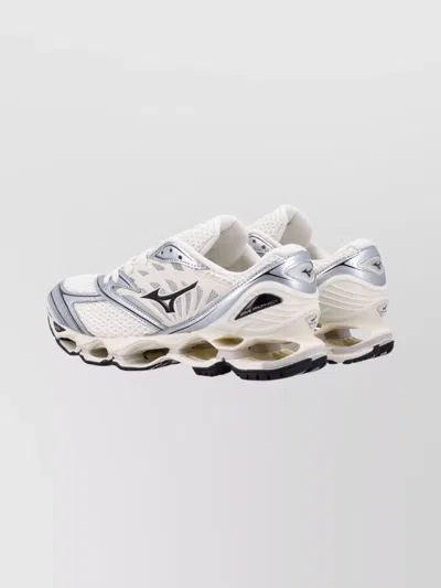 Mizuno Urban Performance Running Inspired Sneakers In White