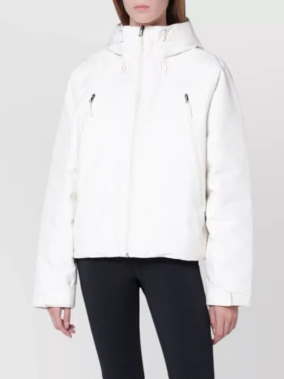 The North Face Mountain Range Hooded Down Jacket Nf0a8dqtny R North Qli1 In White