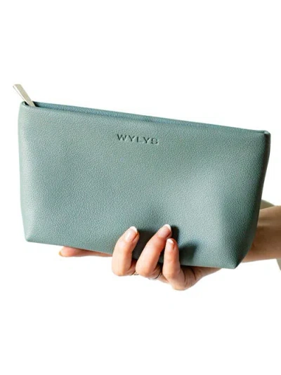 Wylys Double Rose Luminizer & Sage Verte Makeup Bag In White