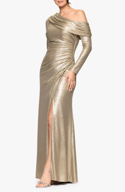 Betsy & Adam Women's Long Ruched Off-the-shoulder Gown In Gold