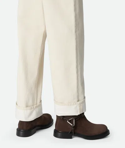 Bottega Veneta James Ankle Trunk In Brown