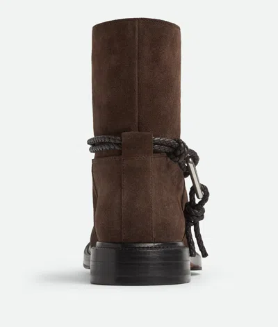Bottega Veneta James Ankle Trunk In Brown