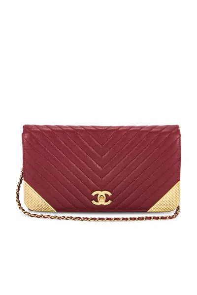 Pre-owned Chanel Calfskin Wallet On Chain In Red