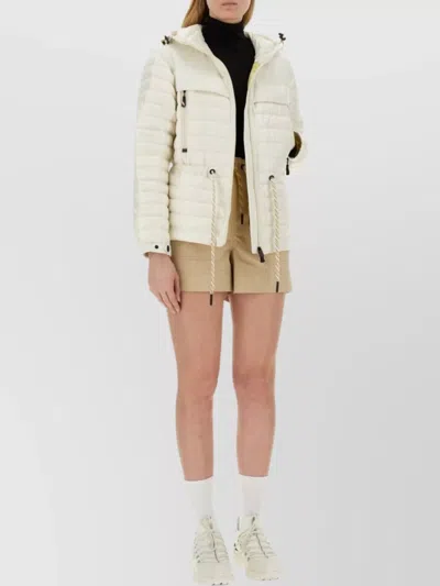 Moncler Logo Bermuda Shorts Side Pockets In Neutral