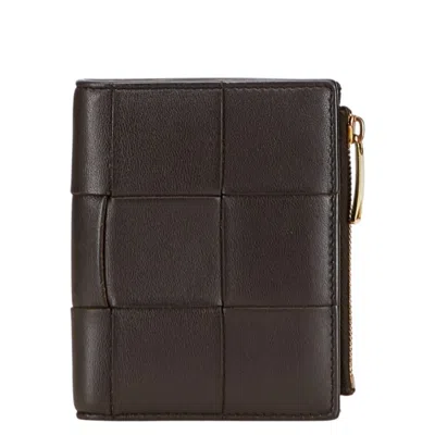 Pre-owned Bottega Veneta Intrecciato Brown Leather Wallet (bi-fold) ()