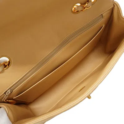 Pre-owned Chanel Beige Leather Shoulder Bag () In Sand