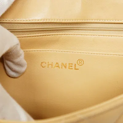 Pre-owned Chanel Beige Leather Shoulder Bag () In Sand