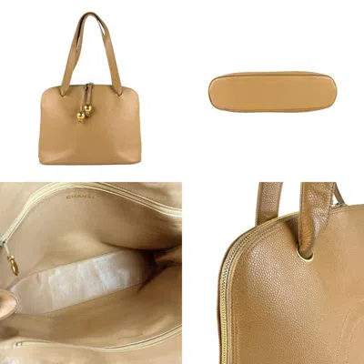Pre-owned Chanel Beige Leather Shoulder Bag () In Sand