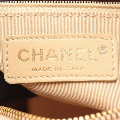 Pre-owned Chanel Beige Leather Shoulder Bag () In Sand