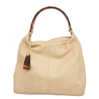 Pre-owned Chanel Beige Leather Shoulder Bag () In Sand