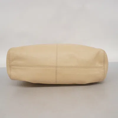 Pre-owned Chanel Beige Leather Shoulder Bag () In Sand