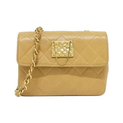 Pre-owned Chanel Beige Leather Shoulder Bag () In Sand