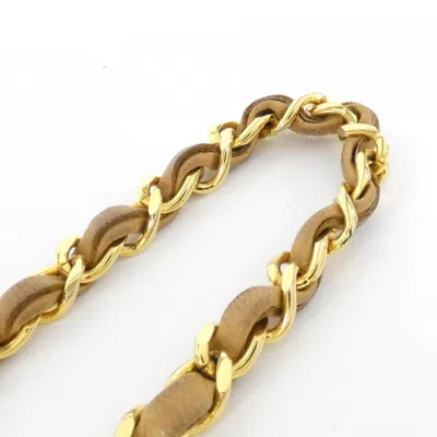 Pre-owned Chanel Beige Leather Shoulder Bag () In Sand