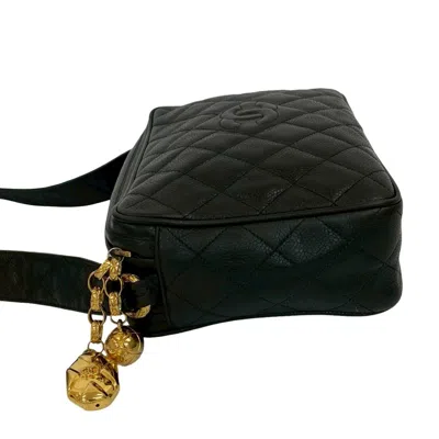 Pre-owned Chanel Black Grained Calfskin Pochette Shoulder Bag ()