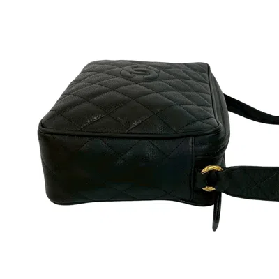 Pre-owned Chanel Black Grained Calfskin Pochette Shoulder Bag ()