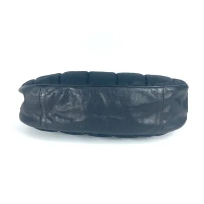 Pre-owned Chanel Black Nylon Leather Shoulder Bag ()