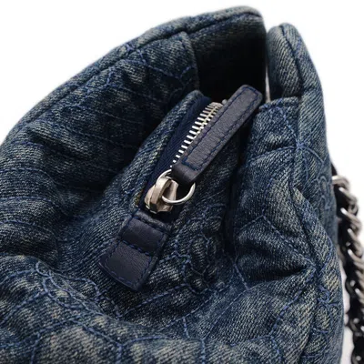 Pre-owned Chanel Blue Denim Shoulder Bag ()