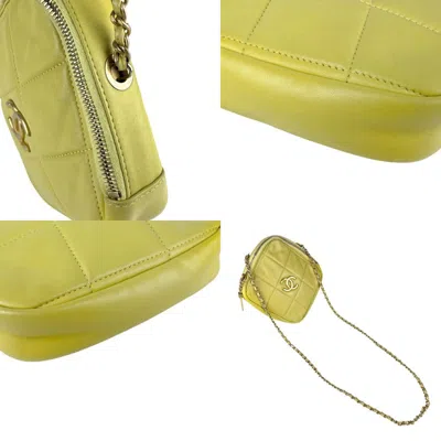 Pre-owned Chanel Gold Green Yellow Metal Leather Shoulder Bag ()