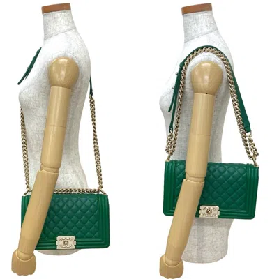 Pre-owned Chanel Green Leather Shoulder Bag ()