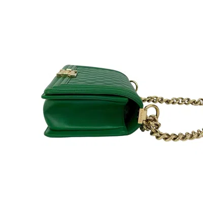 Pre-owned Chanel Green Leather Shoulder Bag ()