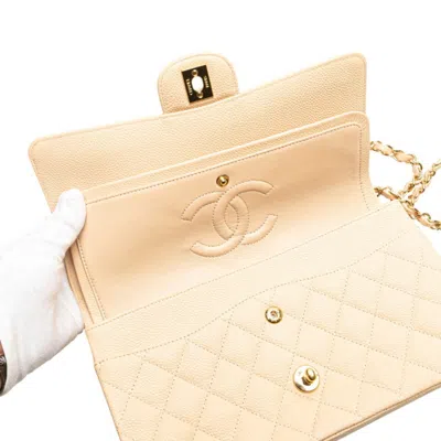 Pre-owned Chanel Matelasse Beige Grained Calfskin Shoulder Bag () In Sand