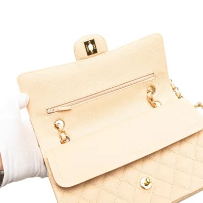 Pre-owned Chanel Matelasse Beige Grained Calfskin Shoulder Bag () In Sand