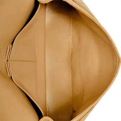 Pre-owned Chanel Matelasse Beige Grained Calfskin Shoulder Bag () In Sand