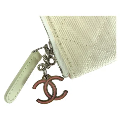Pre-owned Chanel Multi-color White Canvas Clutch Bag ()