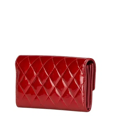 Pre-owned Chanel Red Color Patent Leather Long Wallet (bi-fold) ()