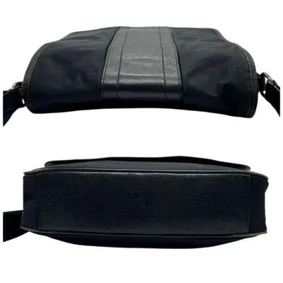 Pre-owned Coach Black Canvas Leather Shoulder Bag ()