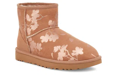 Ugg (wmns)  Classic Mini Floral Foil Fleece Lined In Brown