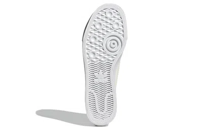 Adidas Originals (wmns) Adidas Karlie Kloss X Trainer Xx92 Vegan 'triple White' In Multi