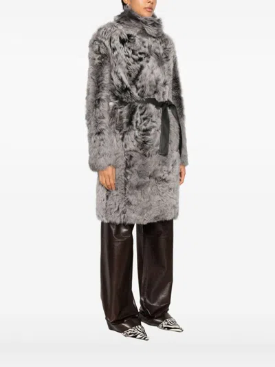 Yves Salomon Shearling Belted Coat In Gray