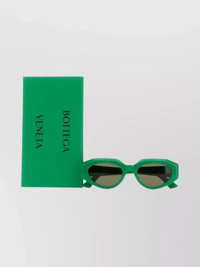 Bottega Veneta Oval Cat Eye Sunglasses With Gold Detail In Green