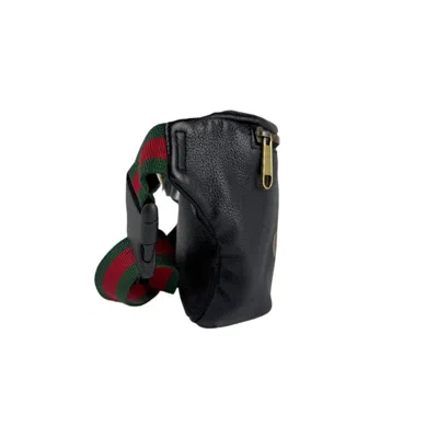 Pre-owned Gucci Black Leather Fanny Pack Sling Bag ()