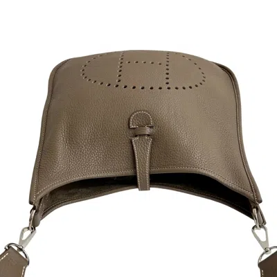 Pre-owned Hermes Beige Gray Taurillon Clemence Leather Pochette Shoulder Bag ()