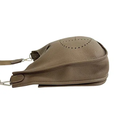 Pre-owned Hermes Beige Gray Taurillon Clemence Leather Pochette Shoulder Bag ()