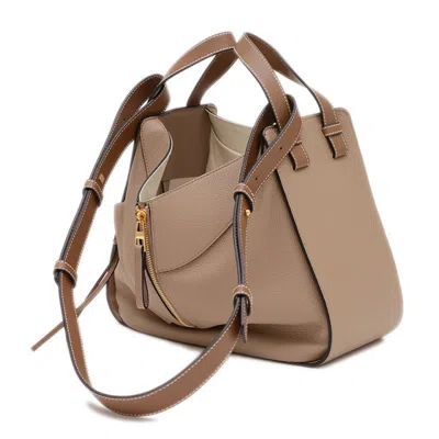 Pre-owned Loewe Beige Sand Leather Handbag Shoulder Bag ()