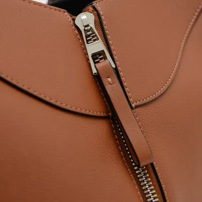 Pre-owned Loewe Brown Leather Handbag Shoulder Bag ()