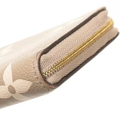 Pre-owned Louis Vuitton Beige Leather Coin Purse/coin Case () In Sand