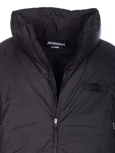 Jacquemus Padded High Neck Quilted Down Jacket In Black