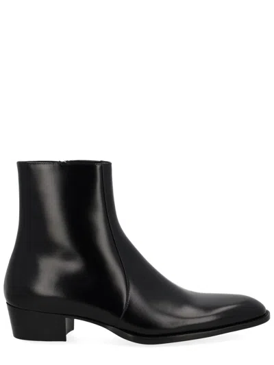 Saint Laurent Smooth Leather Roman Boots In Black