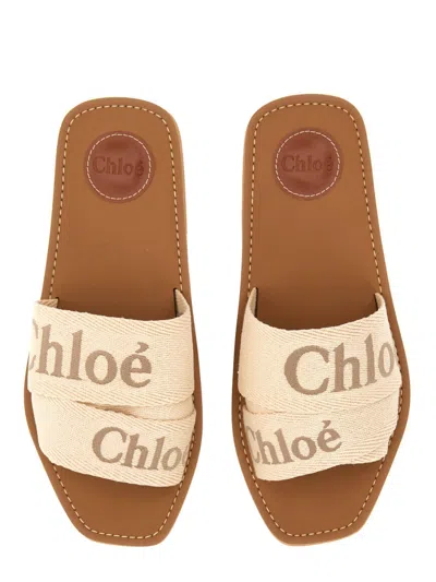 Chloé X High Summer Woody Embroidered Logo Flat Sandals In Neutral