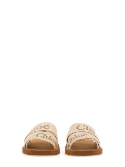 Chloé X High Summer Woody Embroidered Logo Flat Sandals In Neutral