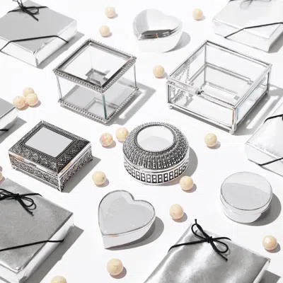 Evesaddiction Vintage Style Square Jewelry Box In Metallic