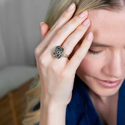 Evesaddiction Sterling Silver Rose Ring In Metallic