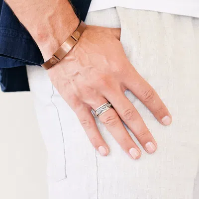 Evesaddiction Sterling Silver Dragon Spinner Ring In Silver