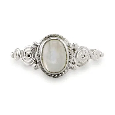 Evesaddiction Sterling Silver Vintage Heirloom Moonstone Ring In Silver