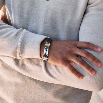 Evesaddiction Men's Engravable Cross Id Bracelet In Multi